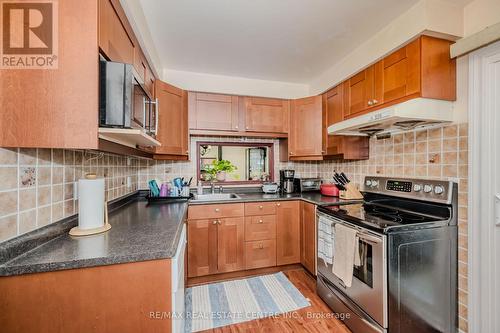 76 - 7080 Copenhagen Road, Mississauga (Meadowvale), ON - Indoor Photo Showing Kitchen