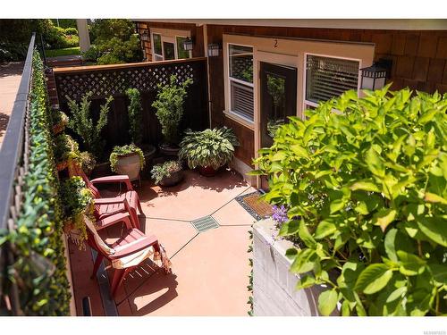 2-1146 Richardson St, Victoria, BC - Outdoor