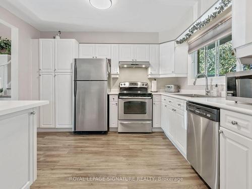 5 Nordic Pl, Toronto, ON - Indoor Photo Showing Kitchen