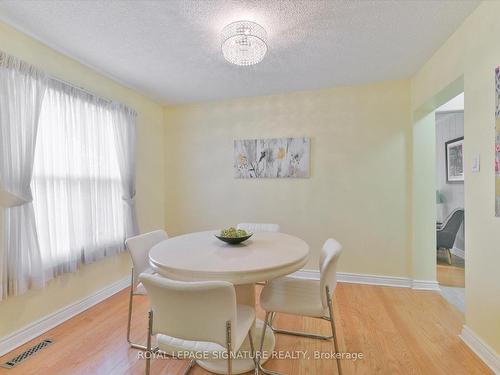 2946 Dancer Crt, Mississauga, ON - Indoor Photo Showing Dining Room