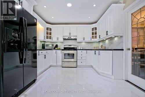 59 Hillfarm Drive, Toronto (Milliken), ON - Indoor Photo Showing Kitchen