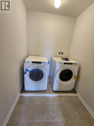 1 - 140 Nottingham Road, Barrie, ON - Indoor Photo Showing Laundry Room