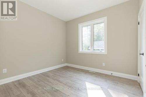 14 56Th Street S, Wasaga Beach, ON - Indoor Photo Showing Other Room