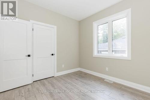 14 56Th Street S, Wasaga Beach, ON - Indoor Photo Showing Other Room