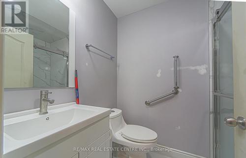 54 Outlook Garden Boulevard, Toronto, ON - Indoor Photo Showing Bathroom