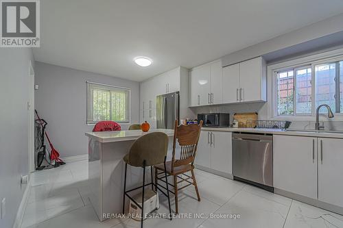 54 Outlook Garden Boulevard, Toronto (Rockcliffe-Smythe), ON - Indoor Photo Showing Kitchen