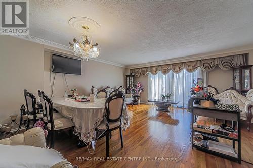 54 Outlook Garden Boulevard, Toronto (Rockcliffe-Smythe), ON - Indoor Photo Showing Dining Room