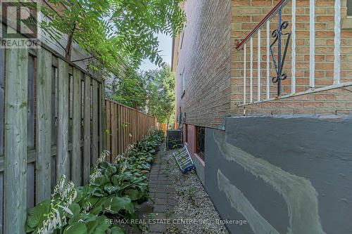 54 Outlook Garden Boulevard, Toronto (Rockcliffe-Smythe), ON - Outdoor