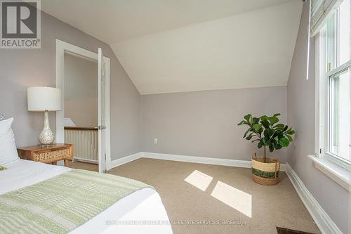 209 Weir Street N, Hamilton (Homeside), ON - Indoor Photo Showing Bedroom