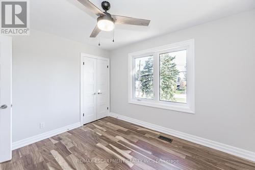 106 Overdale Avenue, Hamilton (Waterdown), ON - Indoor Photo Showing Other Room