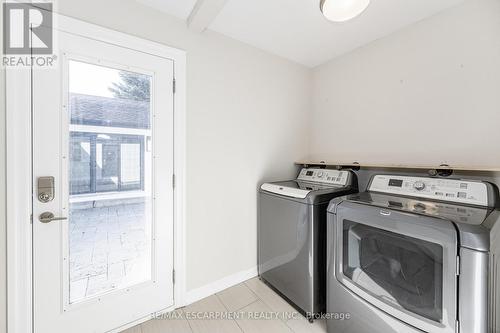 106 Overdale Avenue, Hamilton, ON - Indoor Photo Showing Laundry Room