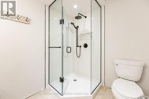 106 Overdale Avenue, Hamilton, ON - Indoor Photo Showing Bathroom