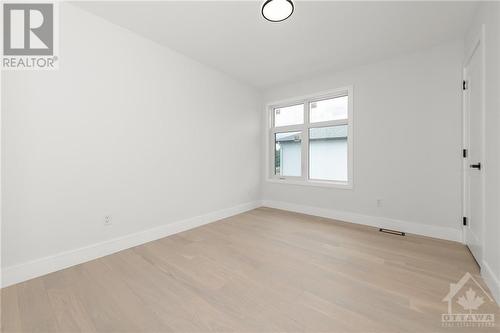 8 Melville Drive, Ottawa, ON - Indoor Photo Showing Other Room