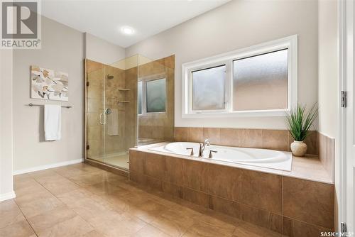 8179 Wascana Gardens Drive, Regina, SK - Indoor Photo Showing Bathroom