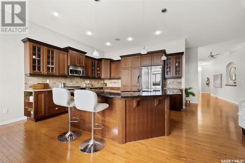 8179 Wascana Gardens Drive, Regina, SK - Indoor Photo Showing Kitchen With Upgraded Kitchen