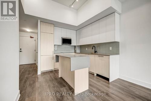 459 - 2481 Taunton Road, Oakville, ON - Indoor Photo Showing Kitchen