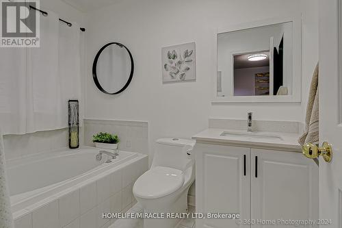 17 Clover Bloom Road, Brampton, ON - Indoor Photo Showing Bathroom