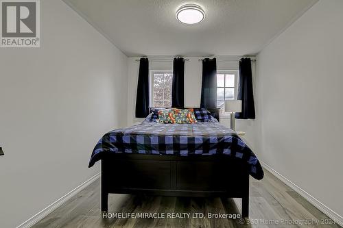 17 Clover Bloom Road, Brampton, ON - Indoor Photo Showing Bedroom