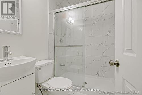 17 Clover Bloom Road, Brampton, ON - Indoor Photo Showing Bathroom