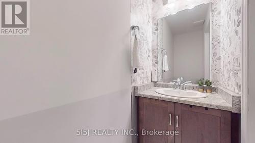 21 Barley Lane, Hamilton (Meadowlands), ON - Indoor Photo Showing Bathroom