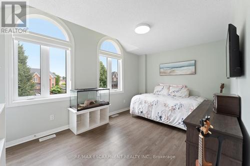 83 Rockhaven Lane, Hamilton (Waterdown), ON - Indoor Photo Showing Bedroom