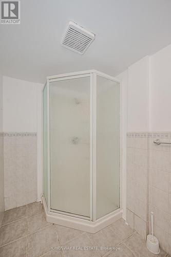 164 East 23Rd Street, Hamilton, ON - Indoor Photo Showing Bathroom