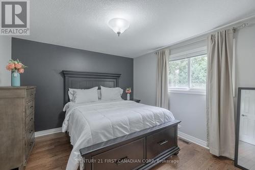 9 Rexway Road, London, ON - Indoor Photo Showing Bedroom