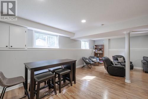 9 Rexway Road, London, ON - Indoor Photo Showing Dining Room