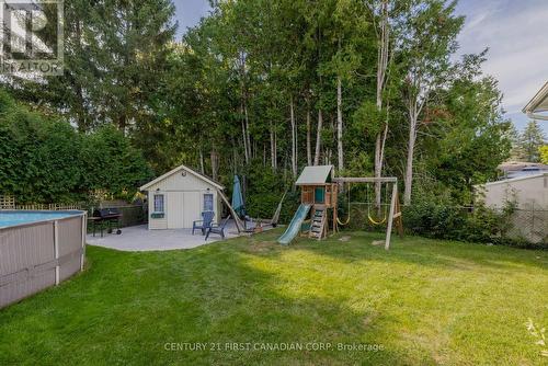 9 Rexway Road, London, ON - Outdoor With Backyard