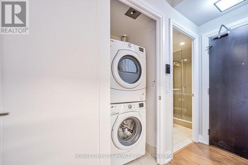 2701 - 2 Anndale Drive, Toronto, ON - Indoor Photo Showing Laundry Room