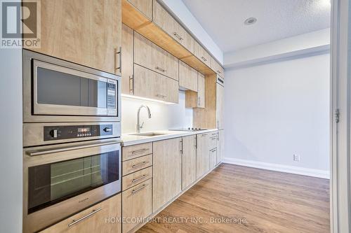 2701 - 2 Anndale Drive, Toronto, ON - Indoor Photo Showing Kitchen