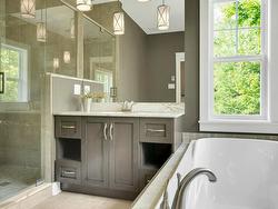 Ensuite bathroom - 