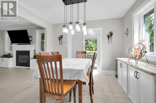 407 Riverview Drive, Strathroy-Caradoc (Ne), ON - Indoor Photo Showing Dining Room