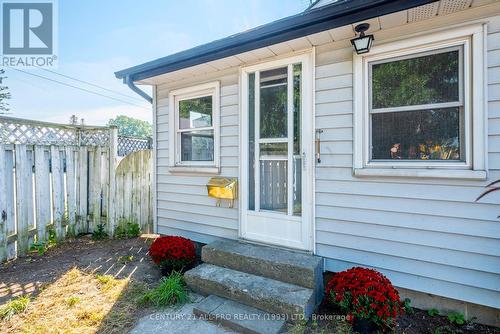 267 University Avenue W, Cobourg, ON - Outdoor With Exterior