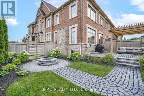 120 Beckett Avenue, East Gwillimbury, ON - Outdoor