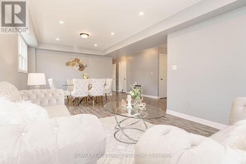 34 College Avenue, Orangeville, ON - Indoor Photo Showing Living Room