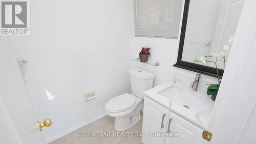 13 Waterdale Road, Brampton, ON - Indoor Photo Showing Bathroom