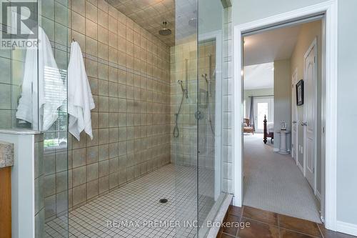 34 Headwaters Lane, Mono, ON - Indoor Photo Showing Bathroom