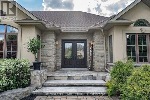 34 Headwaters Lane, Mono, ON - Outdoor With Facade