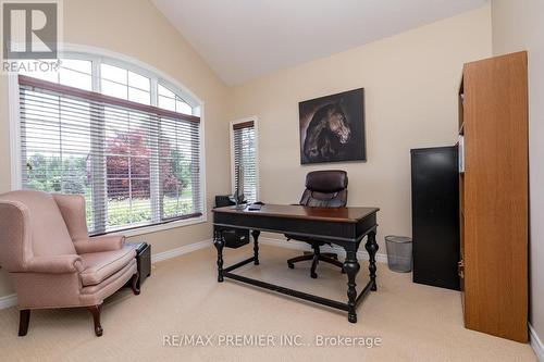 34 Headwaters Lane, Mono, ON - Indoor Photo Showing Office