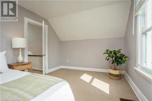 209 Weir Street N, Hamilton, ON - Indoor Photo Showing Bedroom