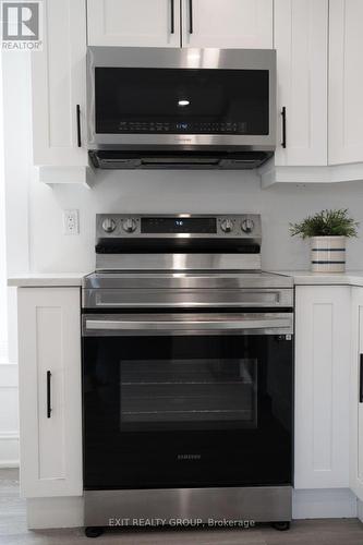 29 Johnson Street, Prince Edward County (Picton), ON - Indoor Photo Showing Kitchen