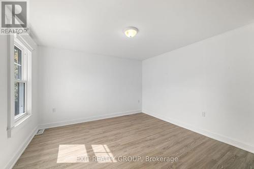 29 Johnson Street, Prince Edward County (Picton), ON - Indoor Photo Showing Other Room