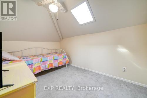 41 Queen Street, Strathroy-Caradoc (Caradoc), ON - Indoor Photo Showing Bedroom