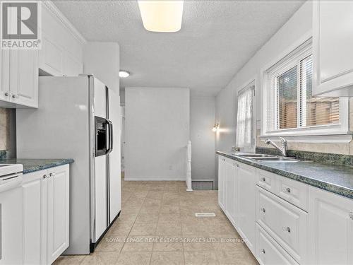 72 Glenvale Boulevard, Brampton, ON - Indoor Photo Showing Kitchen With Double Sink