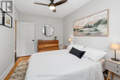 9 Thirty Second Street, Toronto, ON - Indoor Photo Showing Bedroom