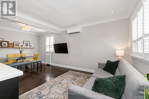 9 Thirty Second Street, Toronto, ON - Indoor Photo Showing Living Room