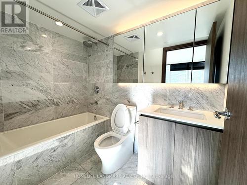 1512 - 19 Bathurst Street, Toronto, ON - Indoor Photo Showing Bathroom