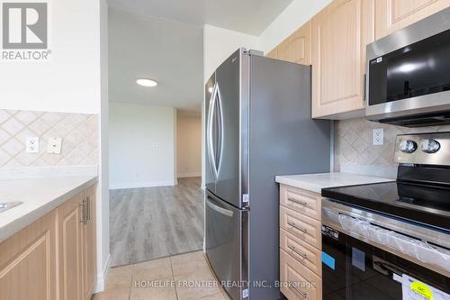 1506 - 188 Doris Avenue, Toronto (Newtonbrook East), ON - Indoor Photo Showing Kitchen