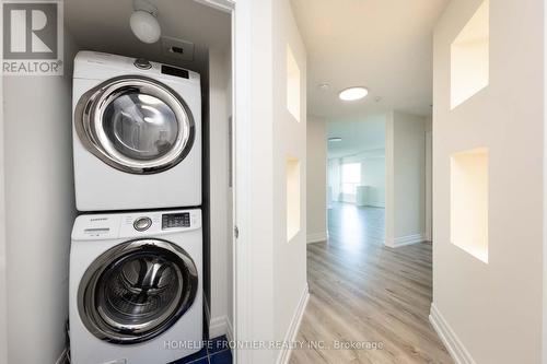 1506 - 188 Doris Avenue, Toronto (Newtonbrook East), ON - Indoor Photo Showing Laundry Room